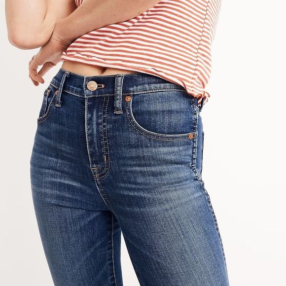 Madewell 10" High-Rise Skinny Jeans in Danny Wash: TENCEL™ Denim Edition size 28 - Picture 3 of 13